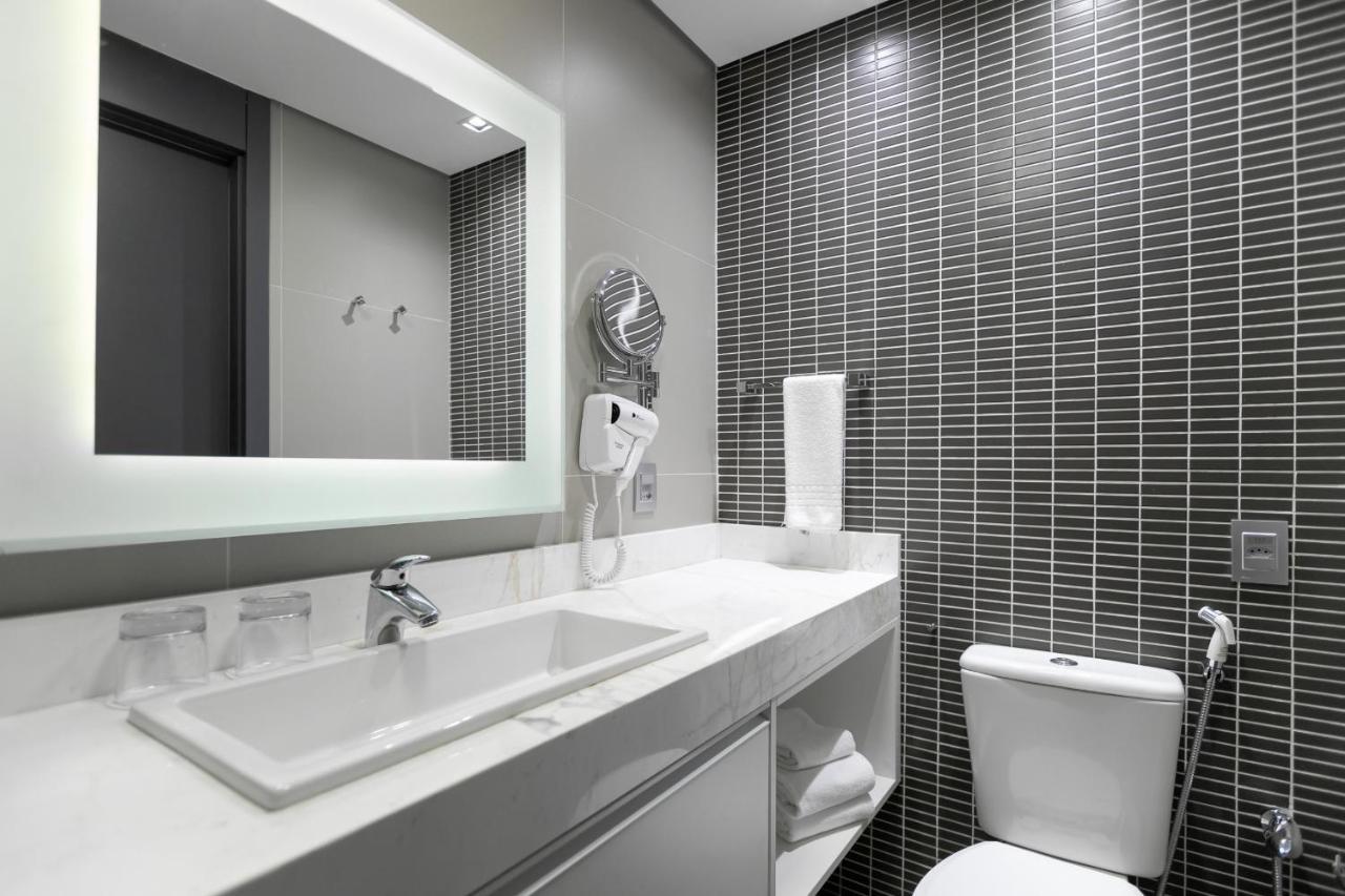 Studio Premium Batel Hsb009 Apartment กูรีตีบา ภายนอก รูปภาพ